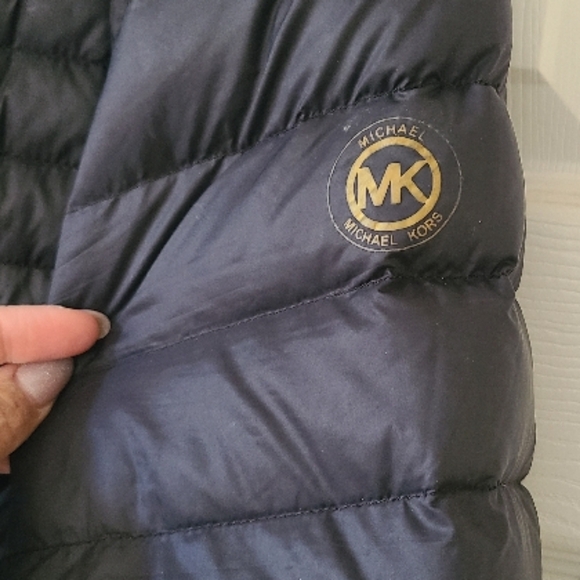 MK Black Puffer Jacket - Picture 5 of 6